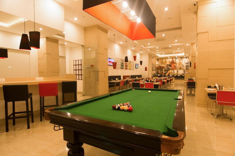 Red Fox By Lemon Tree Hotels, Sector 60, Gurugram Gurgaon Eksteriør billede