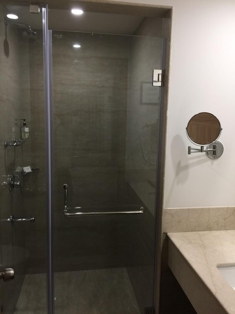 Red Fox By Lemon Tree Hotels, Sector 60, Gurugram Gurgaon Eksteriør billede