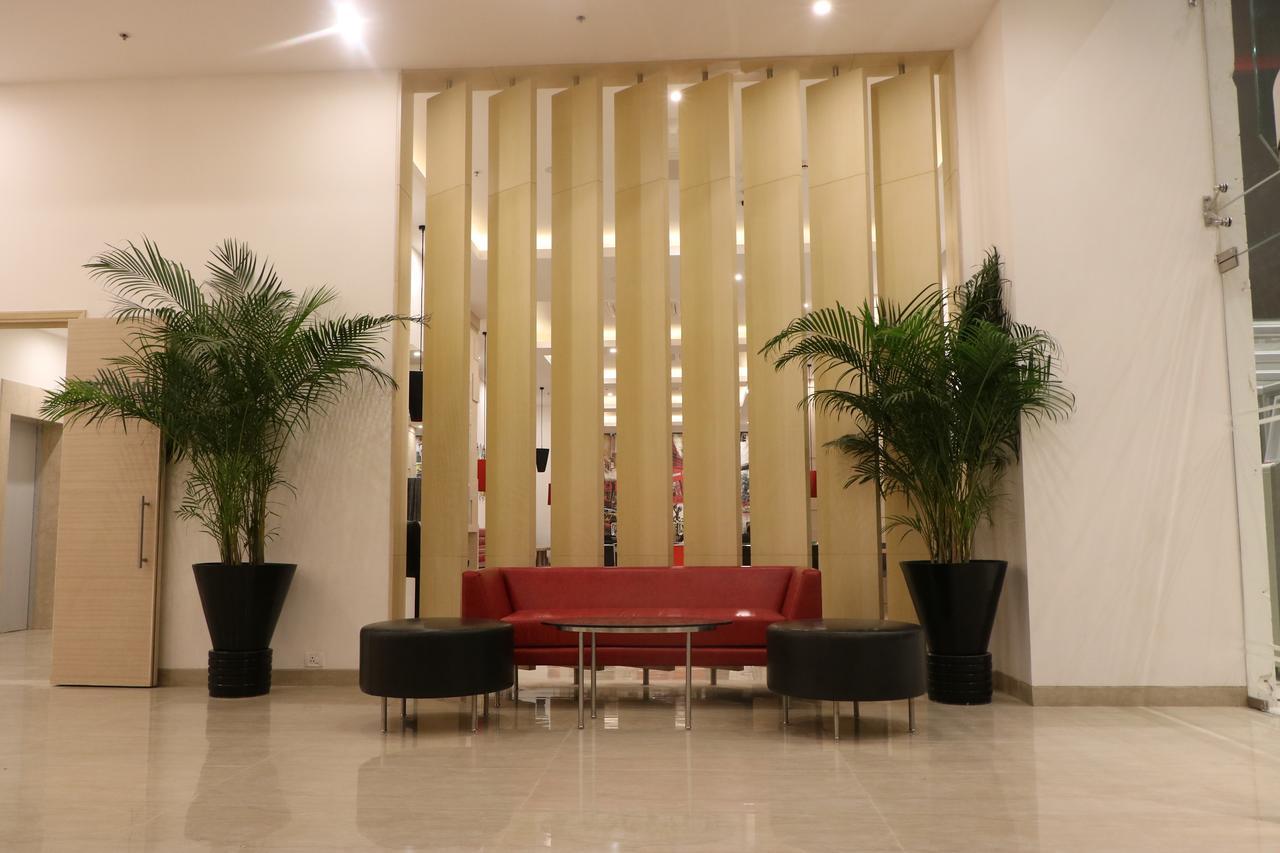 Red Fox By Lemon Tree Hotels, Sector 60, Gurugram Gurgaon Eksteriør billede